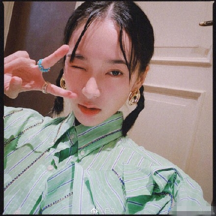 白雪发文侧面回应与张一山复合传闻：人在家中坐，锅从天上来