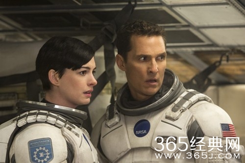 星际穿越票房破8亿，豆瓣评分评分高达9.3