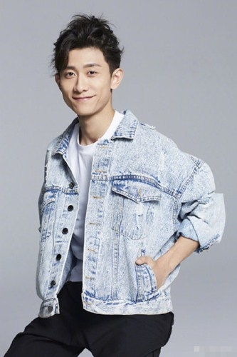 白雪发文侧面回应与张一山复合传闻：人在家中坐，锅从天上来