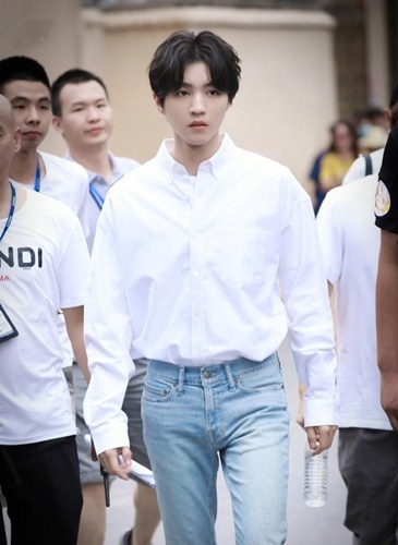 王俊凯新歌《Beautiful》发布：每个人都是世界上独一无二的美丽