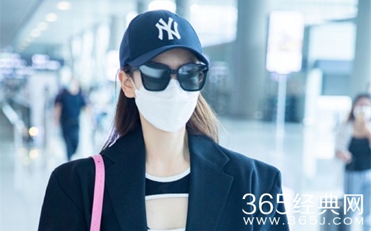 戚薇吐槽工作室P图：这还是人腿吗？