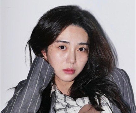 AOA前成员权珉娥发文道歉：向因我受到伤害的人道歉