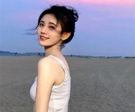 王思聪第三次公开diss鞠婧祎，疑似求爱不得