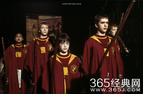 剧院等演出场所观众不得超过座位数50%，一波好片即将上映