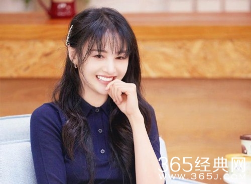 郑爽再度发文称自己是个小怂包 坦言不想要粉丝消费