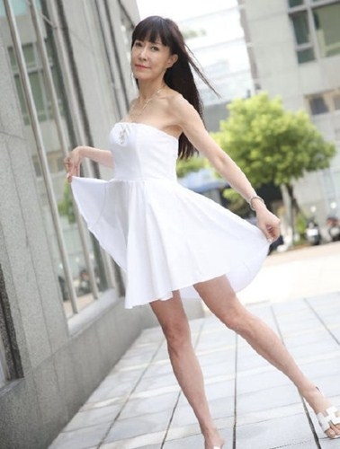 罗霈颖4亿遗产将由母亲继承