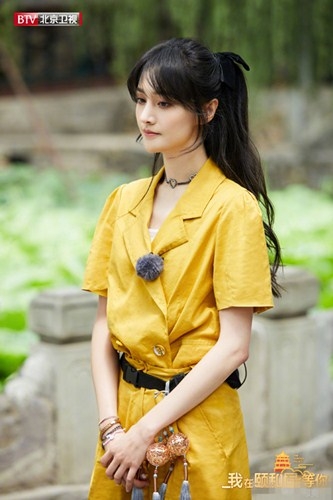 郑爽晒粉丝公益证书，发文称发现最好的是粉丝们