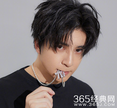 薛之谦新歌《不爱我》发布，薛氏情歌再度温情上线