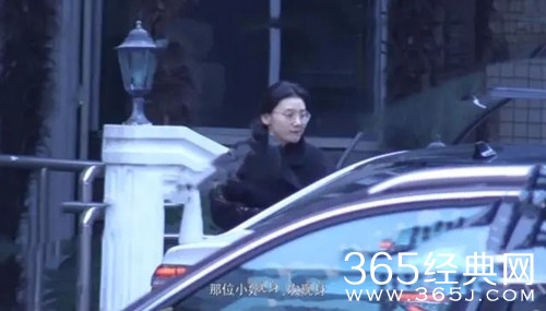 疑似郑云龙恋情曝光，二人同回住所疑已同居