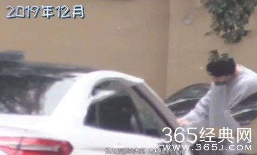 疑似郑云龙恋情曝光，二人同回住所疑已同居