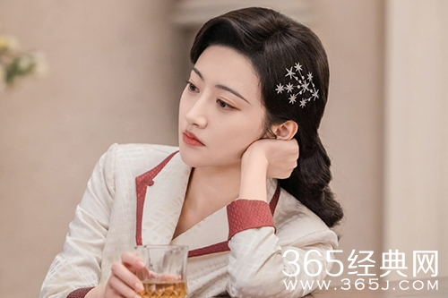 《流光之城》冯世真身世成谜