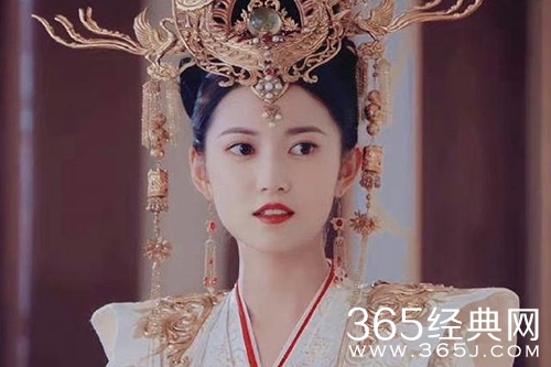 《镜双城》白薇皇后被杀真相
