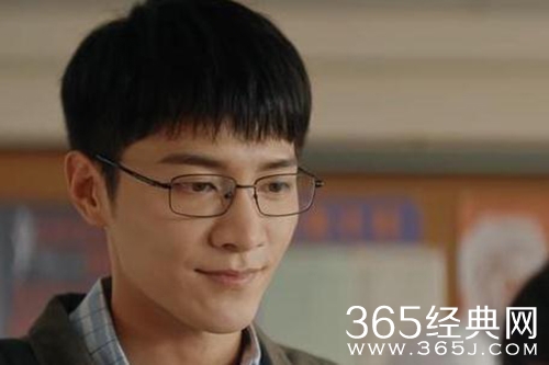 《才不要和老板谈恋爱》男主结局