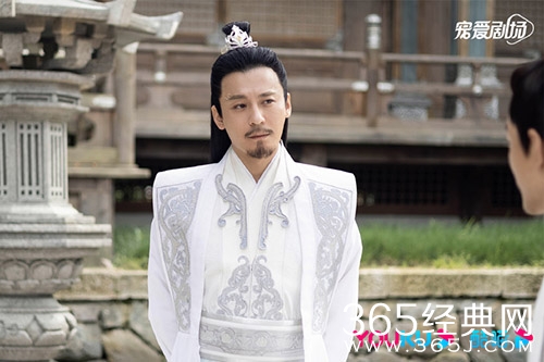《与君初相识》天君为什么听命仙师