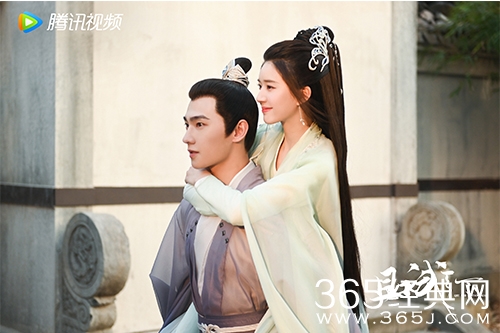 《且试天下》中的兰因璧月