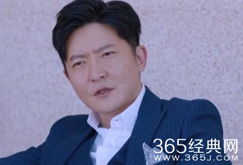 《杠杆》胥枫的身份