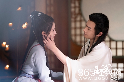 《且试天下》丰兰息白风夕假扮太监