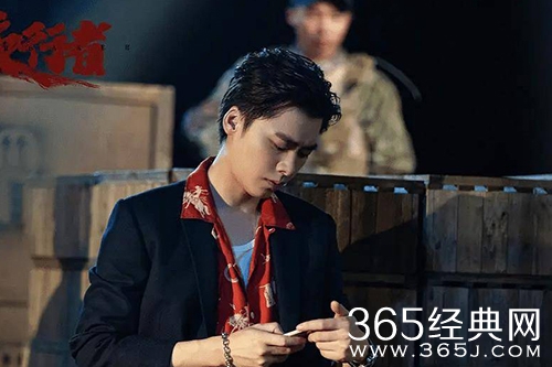 《暗夜行者》里的警察卧底