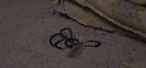 《暗夜行者》林展雄的项链