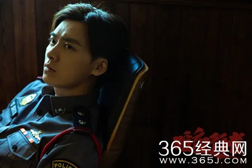 《暗夜行者》华城介绍