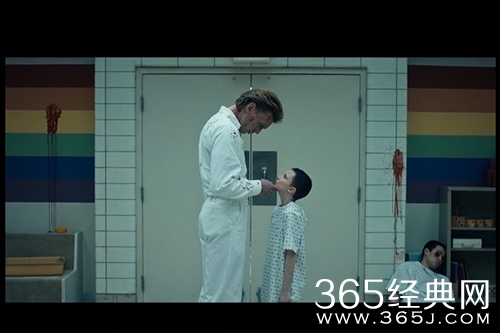 《怪奇物语》第四季001和11的关系