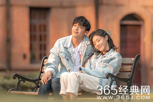 《裸养》电视剧情节介绍