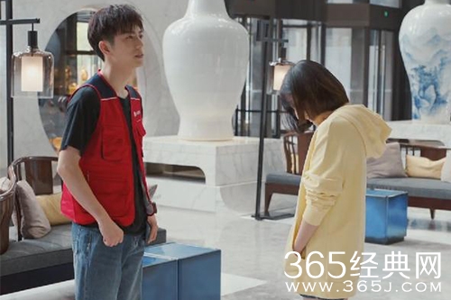 《张卫国的夏天》顾林和张安安的关系