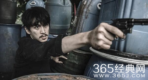 《冰雨火》吴振峰是卧底