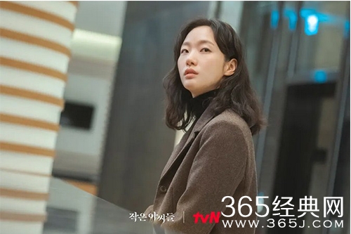 韩剧《小小姐们》观看网站