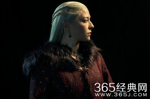 《龙之家族》雷妮拉的龙介绍