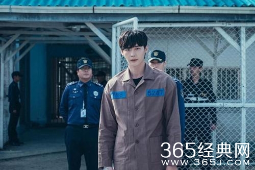 《黑话律师》朴昌浩的第二人格