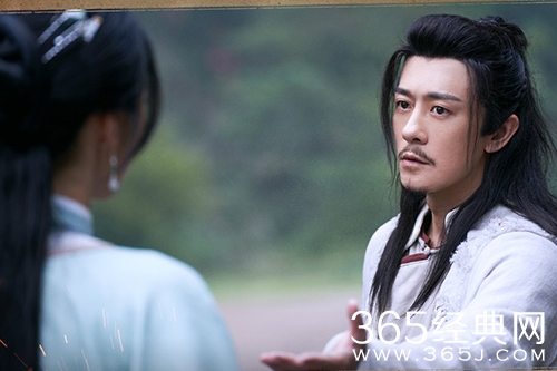 《飞狐外传》苗人凤眼睛被毒瞎