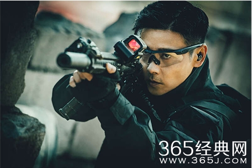 《狼群》上映首日同档期上座率第一，张晋李治廷蒋璐霞组队燃爆中秋