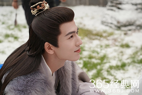 《宁安如梦》谢危身世