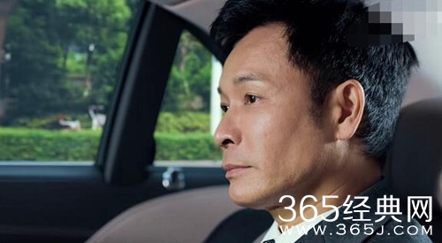 《勇者无惧》博士的身份