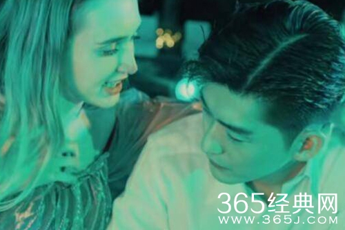 《东八区的先生们》咸猪手