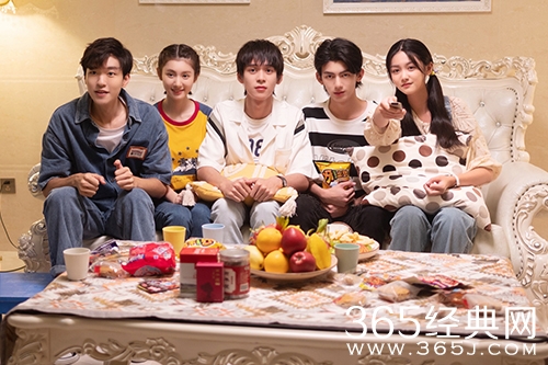 《我奇怪的17岁》剧情介绍