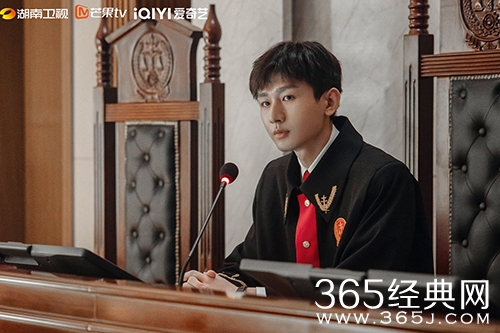 《底线》周亦安感情线