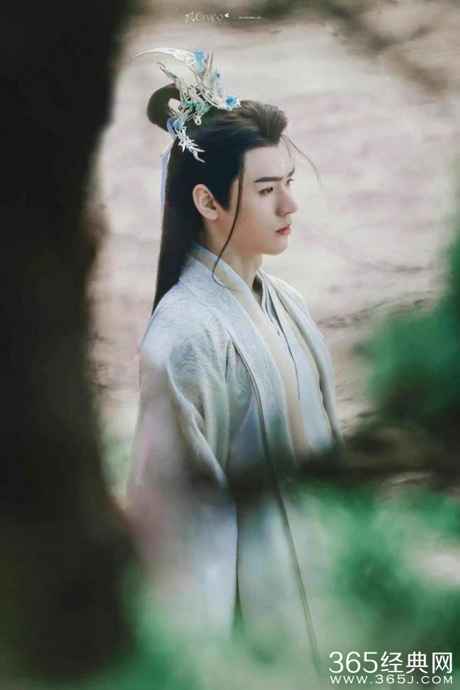 《狐妖小红娘》胡连馨涂山容容造型曝光，妆造真的惊艳