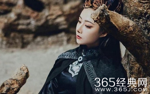 《请君》黑圣女人物介绍