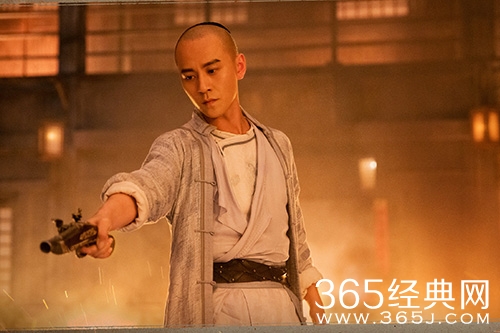 《飞狐外传》胡斐被通缉