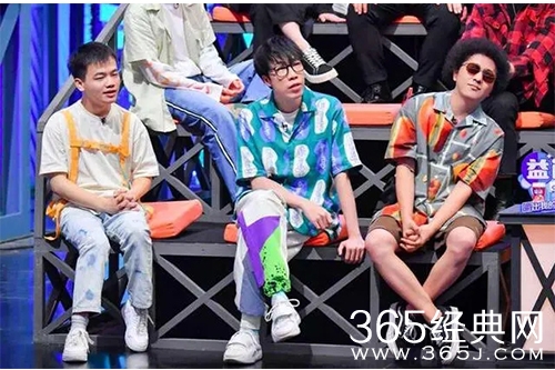 《脱口秀大会》第五季：让普通人表达并收获快乐