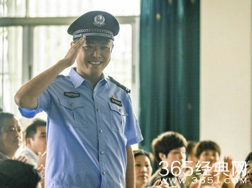 《大考》热播，翟小兴演绎佛系“猫爸”获好评