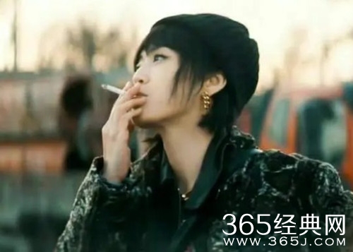 《摇滚狂花》彭莱卖房