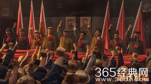 《钢铁意志》掀起包场观影热潮 为新时代“钢铁战士”照亮前行路