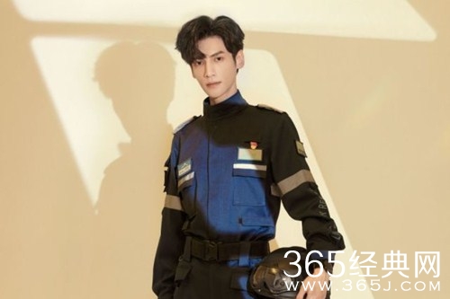 《追光者》罗本感情线