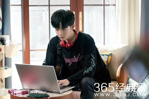 《追光者》周明明人物解析