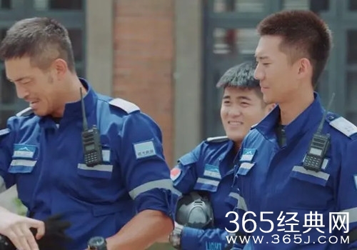 《追光者》原型故事