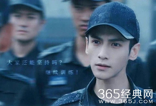 《追光者》罗本加入追光救援队