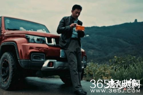 电影《老兵刀锋》重磅定档，退役军人筑梦曾家山，奏响新时代乡村振兴的最强音